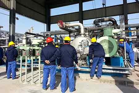 肯富来两级串联火炬气回收液环压缩机组在陕西延长石油集团使用现场